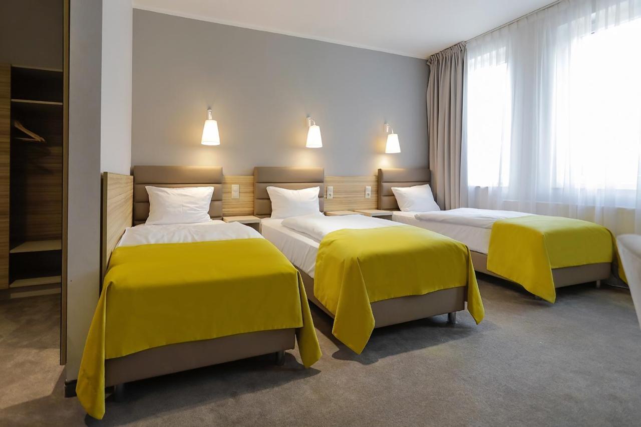 Poznan West Hotel - Airport Exterior photo