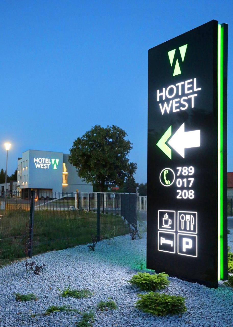 Poznan West Hotel - Airport Exterior photo
