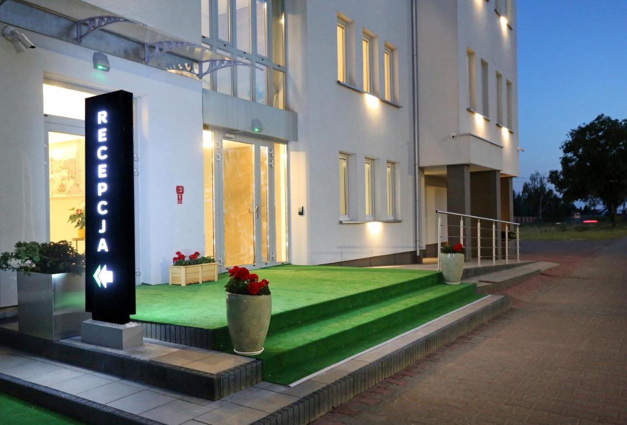 Poznan West Hotel - Airport Exterior photo